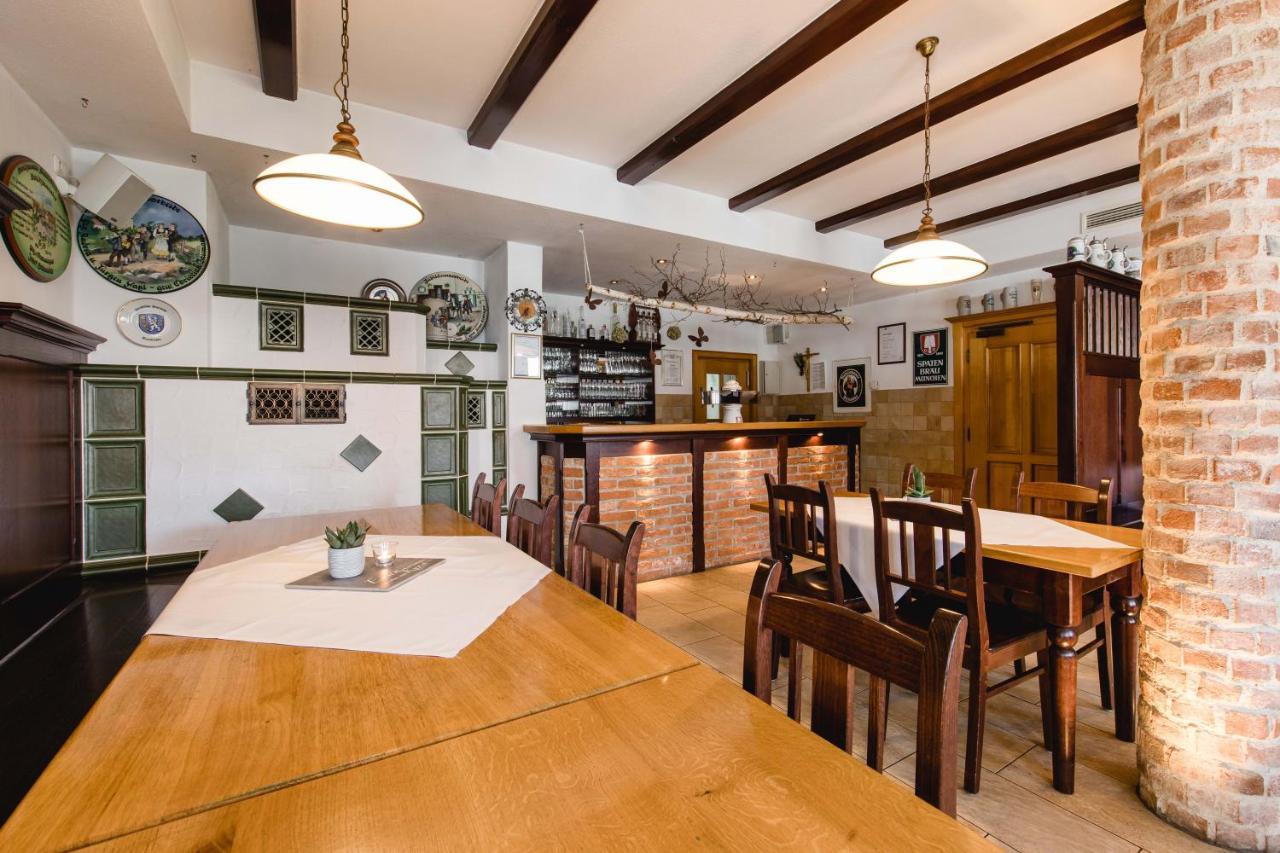 Gasthaus Hotel Ostermeier Attenkirchen ภายนอก รูปภาพ