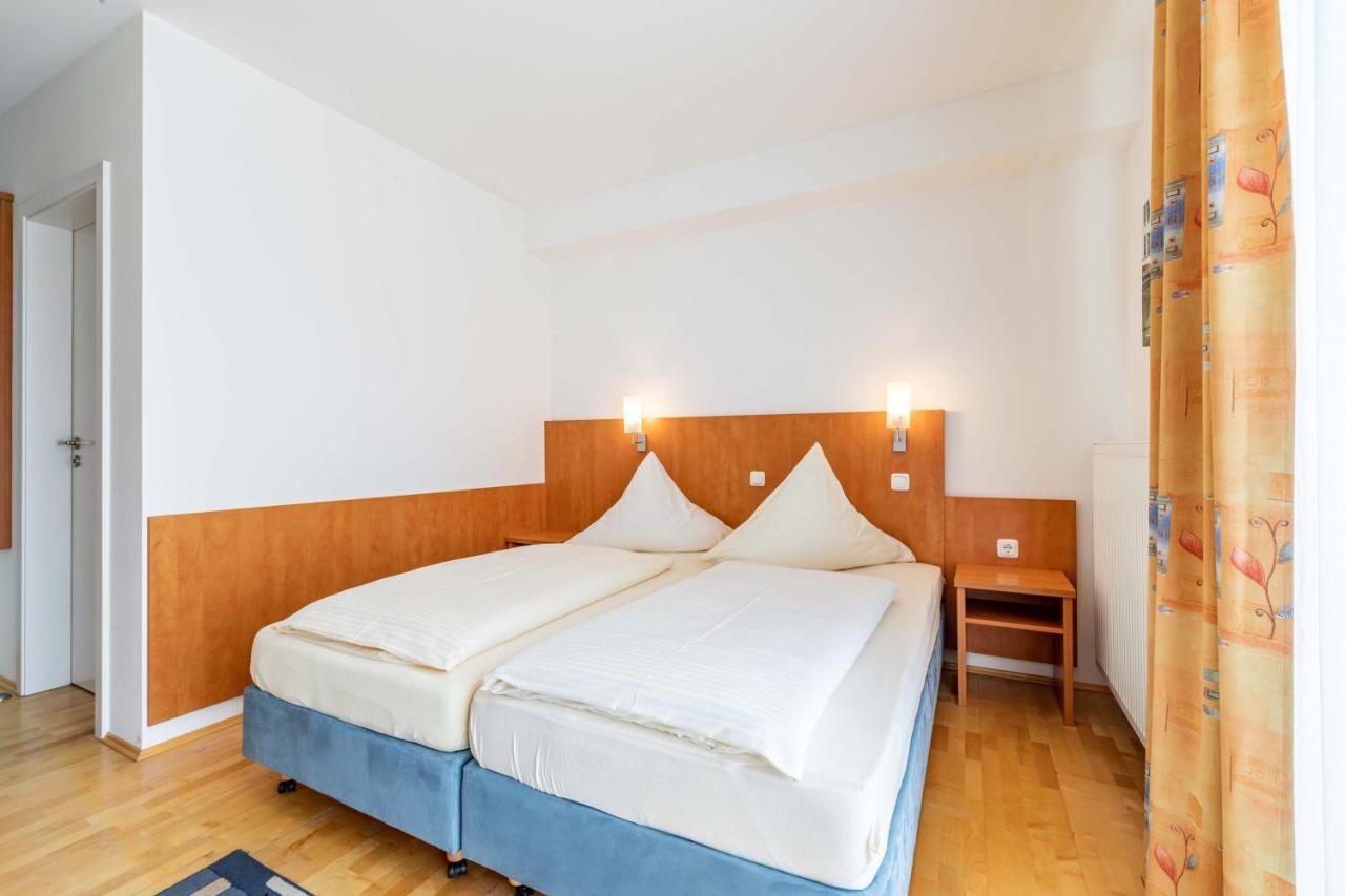 Gasthaus Hotel Ostermeier Attenkirchen ภายนอก รูปภาพ