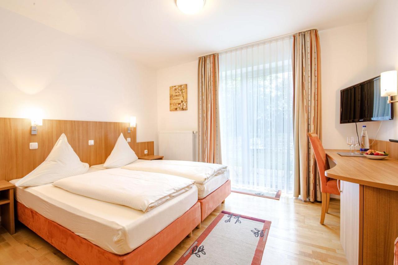 Gasthaus Hotel Ostermeier Attenkirchen ภายนอก รูปภาพ