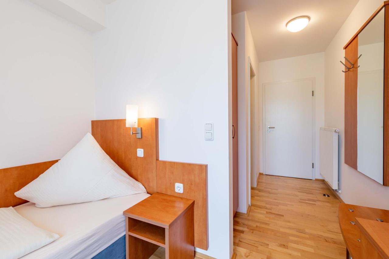 Gasthaus Hotel Ostermeier Attenkirchen ภายนอก รูปภาพ